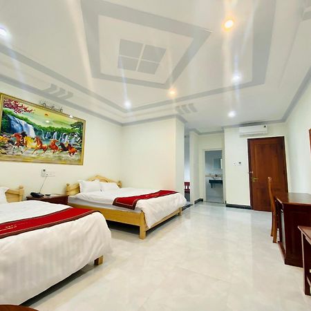 Khach San Hung Viet Kon Tum Exterior foto